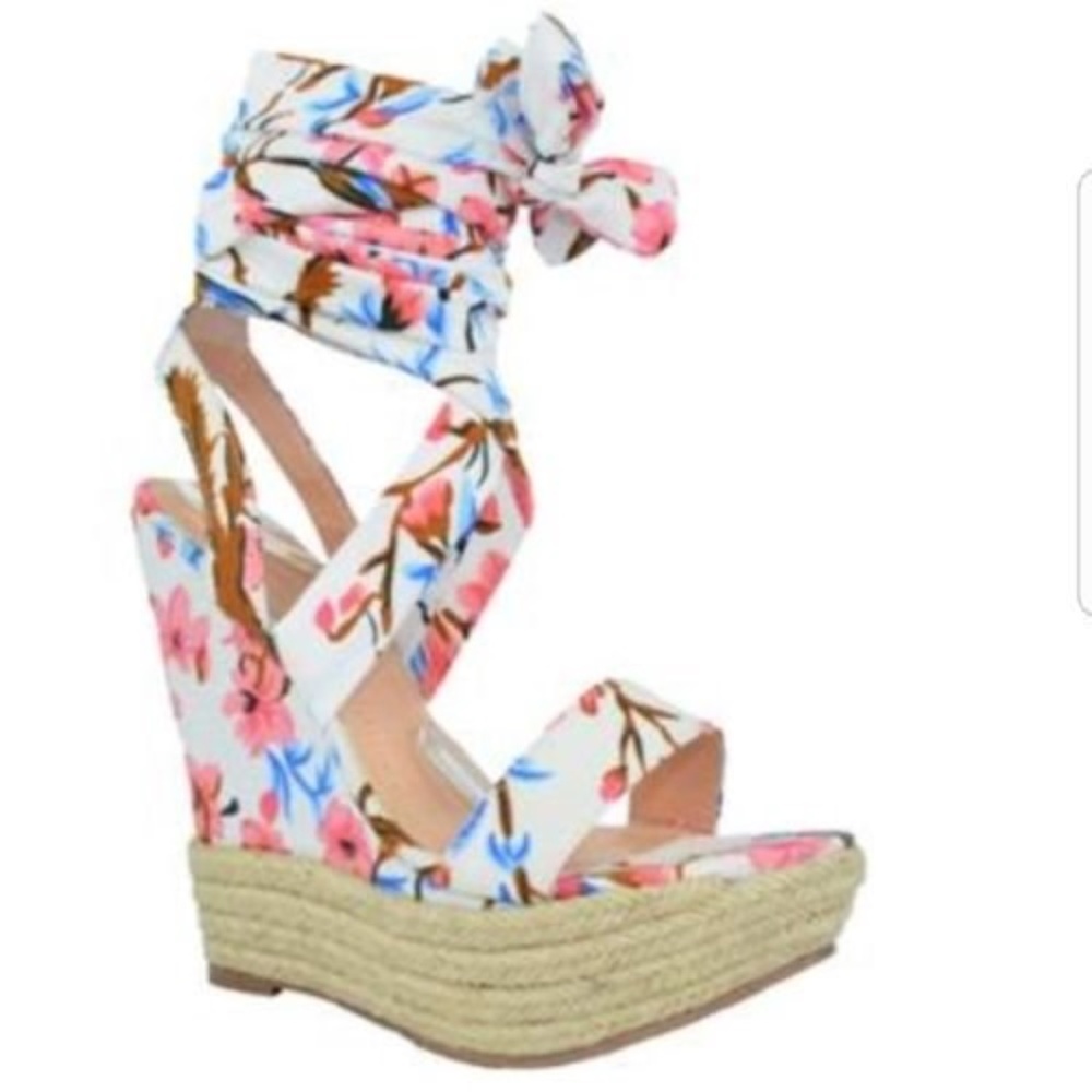 NEW Chaise +Chloe Moon Espadrille Wedge Platform